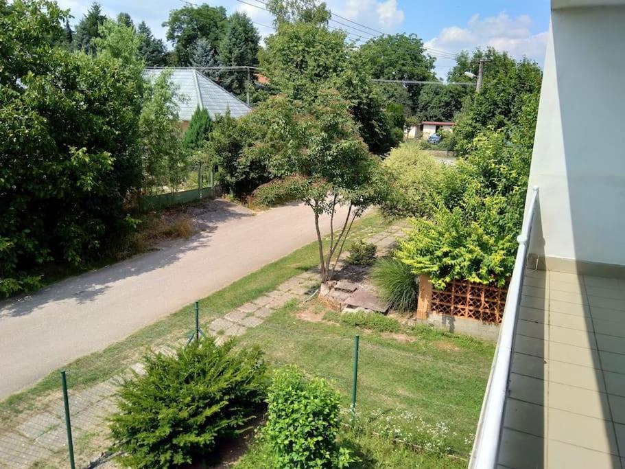HannaH - Relax dom pod orechom - 2i rodinné štúdio so zdieľanou kuchyňou Trávnica Exterior foto