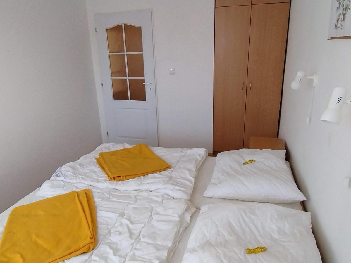 HannaH - Relax dom pod orechom - 2i rodinné štúdio so zdieľanou kuchyňou Trávnica Exterior foto