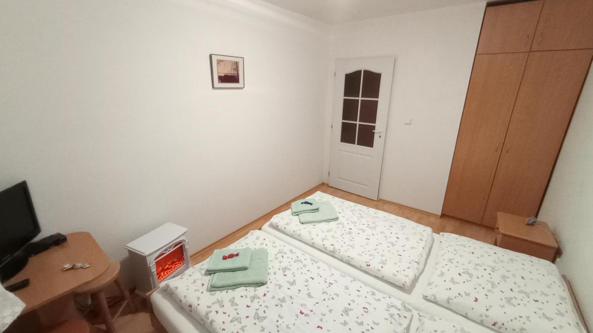 HannaH - Relax dom pod orechom - 2i rodinné štúdio so zdieľanou kuchyňou Trávnica Exterior foto